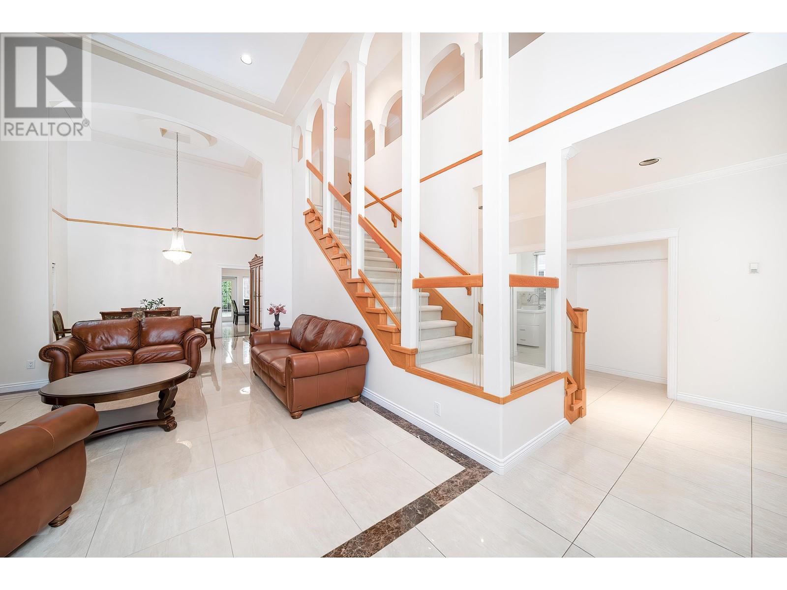 Listing Picture 10 of 40 : 4560 WYNE CRESCENT, Richmond / 烈治文 - 魯藝地產 Yvonne Lu Group - MLS Medallion Club Member