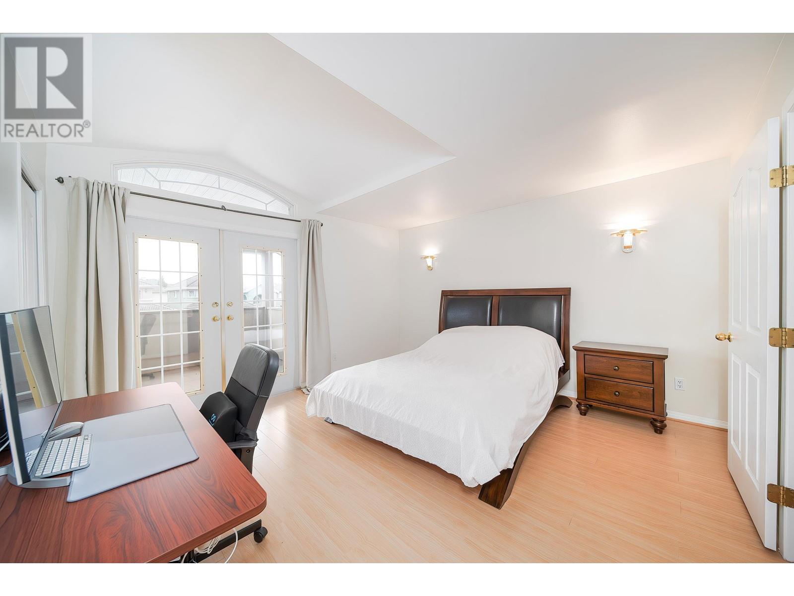 Listing Picture 38 of 40 : 4560 WYNE CRESCENT, Richmond / 烈治文 - 魯藝地產 Yvonne Lu Group - MLS Medallion Club Member
