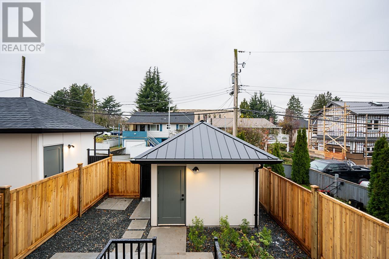 Listing Picture 29 of 37 : 2331 E 49TH AVENUE, Vancouver / 溫哥華 - 魯藝地產 Yvonne Lu Group - MLS Medallion Club Member