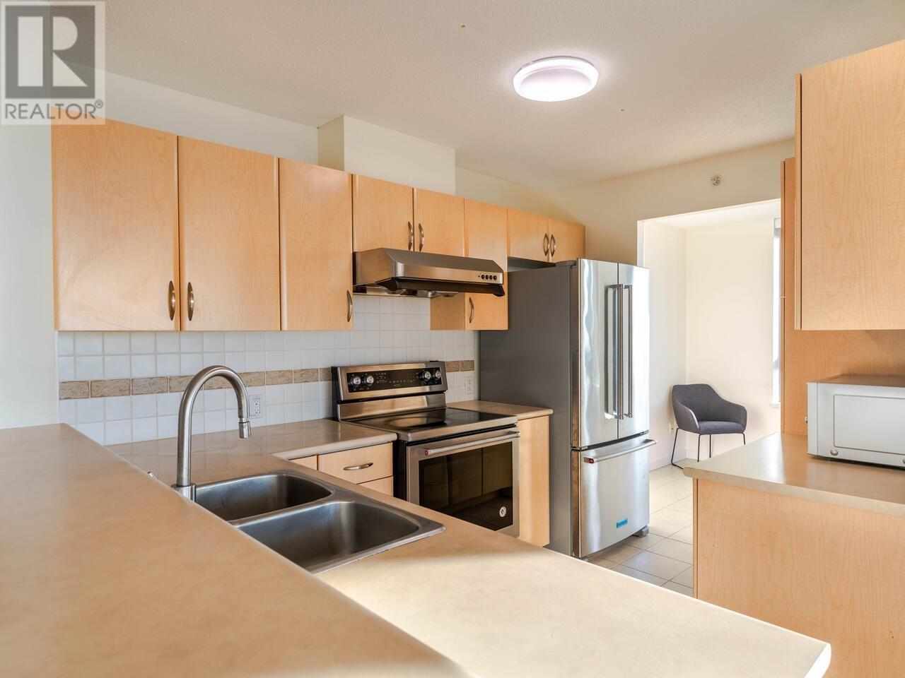 1303 6659 Southoaks Crescent, Burnaby, British Columbia  V5E 4M9 - Photo 8 - R2948219
