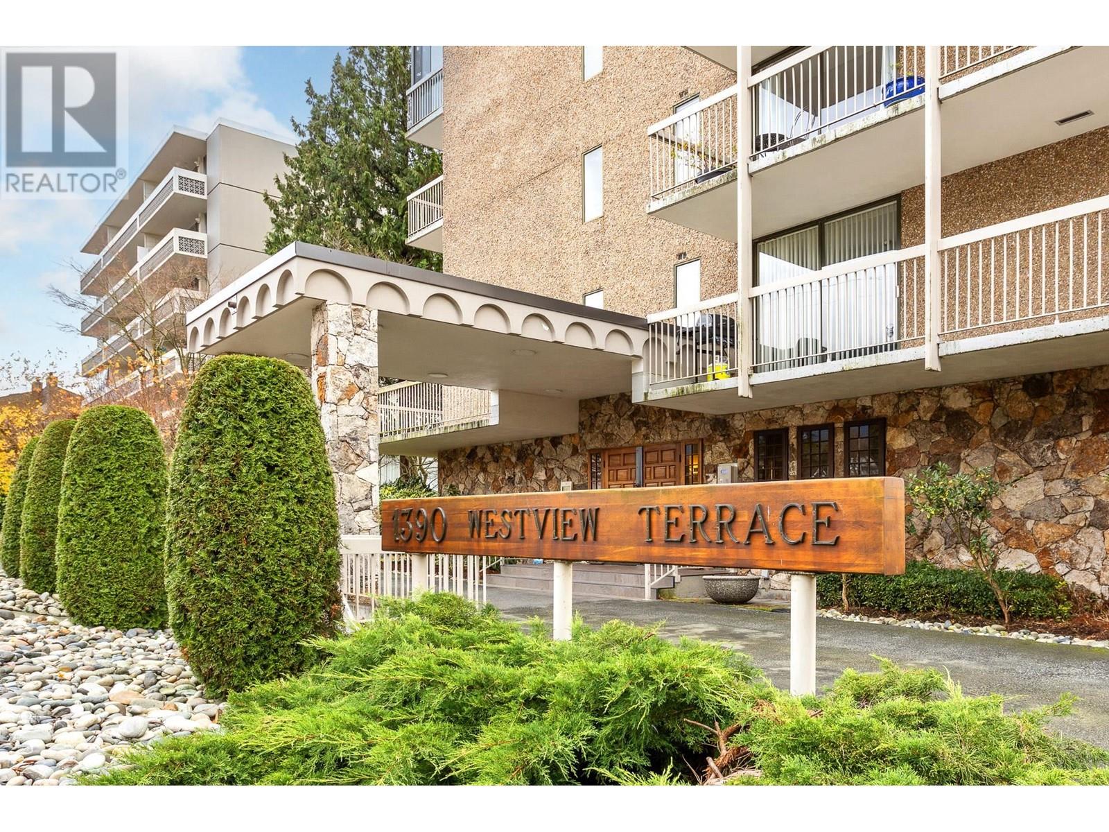 701 1390 Duchess Avenue, West Vancouver, British Columbia V7T 1H6 - Photo 1 - R2948241