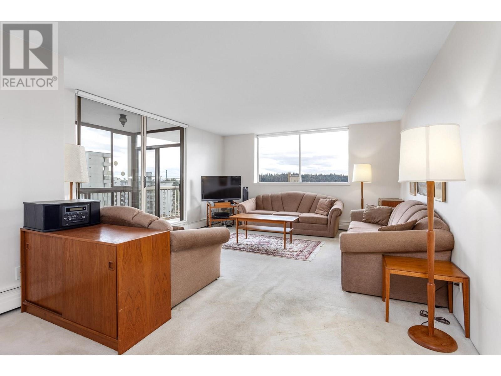 701 1390 Duchess Avenue, West Vancouver, British Columbia V7T 1H6 - Photo 4 - R2948241