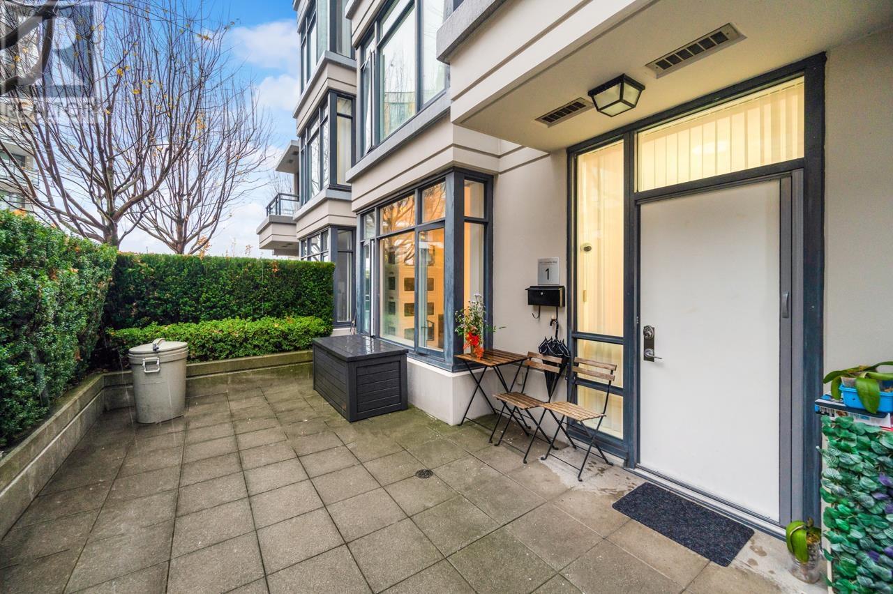 Listing Picture 3 of 12 : 1 3111 CORVETTE WAY WAY, Richmond / 烈治文 - 魯藝地產 Yvonne Lu Group - MLS Medallion Club Member