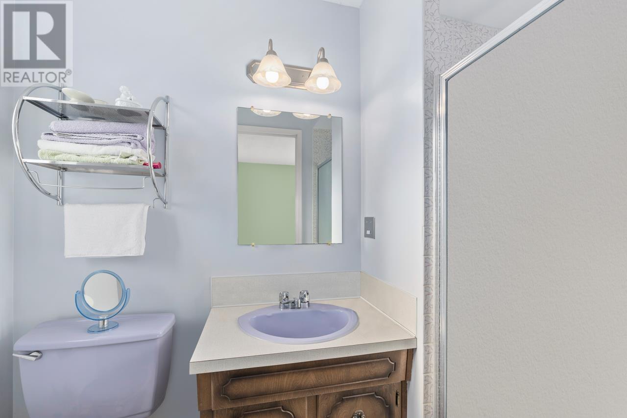 Listing Picture 15 of 36 : 10840 ASHCROFT AVENUE, Richmond / 烈治文 - 魯藝地產 Yvonne Lu Group - MLS Medallion Club Member