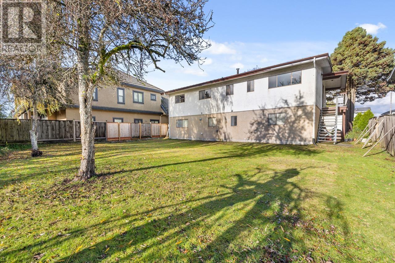 Listing Picture 30 of 36 : 10840 ASHCROFT AVENUE, Richmond / 烈治文 - 魯藝地產 Yvonne Lu Group - MLS Medallion Club Member