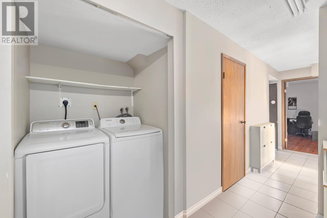 Listing Picture 23 of 36 : 10840 ASHCROFT AVENUE, Richmond / 烈治文 - 魯藝地產 Yvonne Lu Group - MLS Medallion Club Member