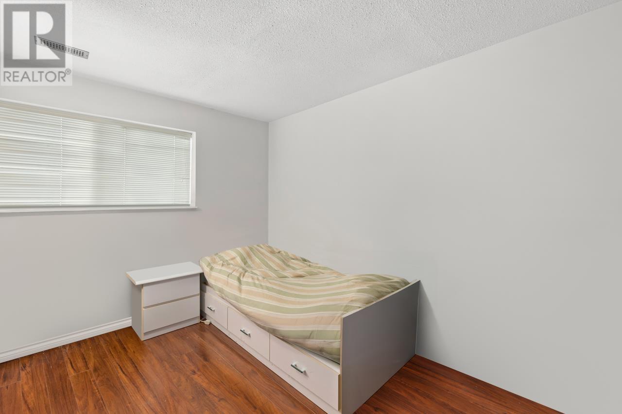 Listing Picture 25 of 36 : 10840 ASHCROFT AVENUE, Richmond / 烈治文 - 魯藝地產 Yvonne Lu Group - MLS Medallion Club Member