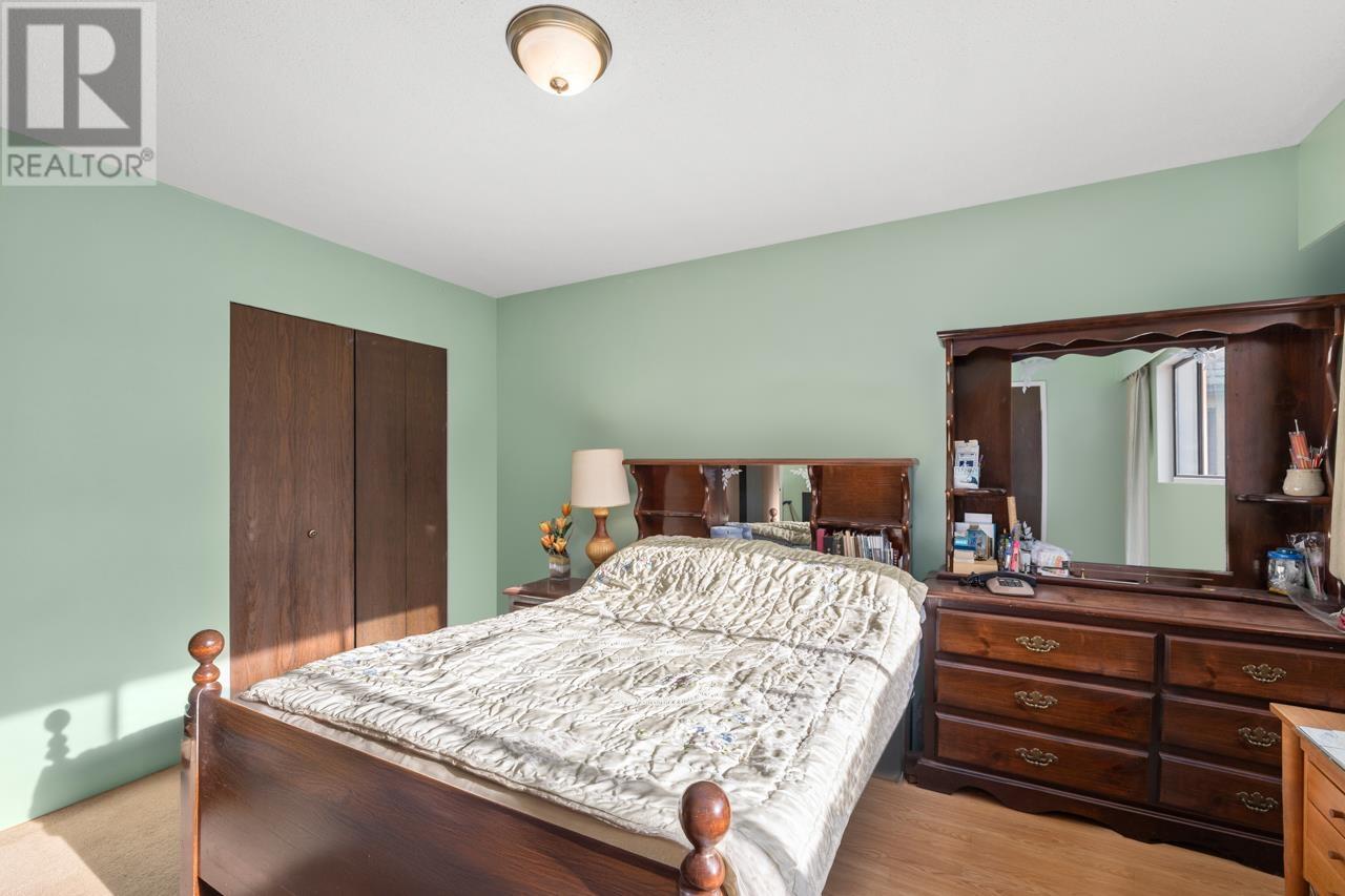 Listing Picture 13 of 36 : 10840 ASHCROFT AVENUE, Richmond / 烈治文 - 魯藝地產 Yvonne Lu Group - MLS Medallion Club Member