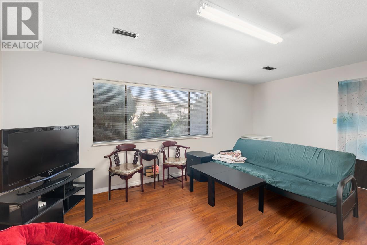 Listing Picture 20 of 36 : 10840 ASHCROFT AVENUE, Richmond / 烈治文 - 魯藝地產 Yvonne Lu Group - MLS Medallion Club Member
