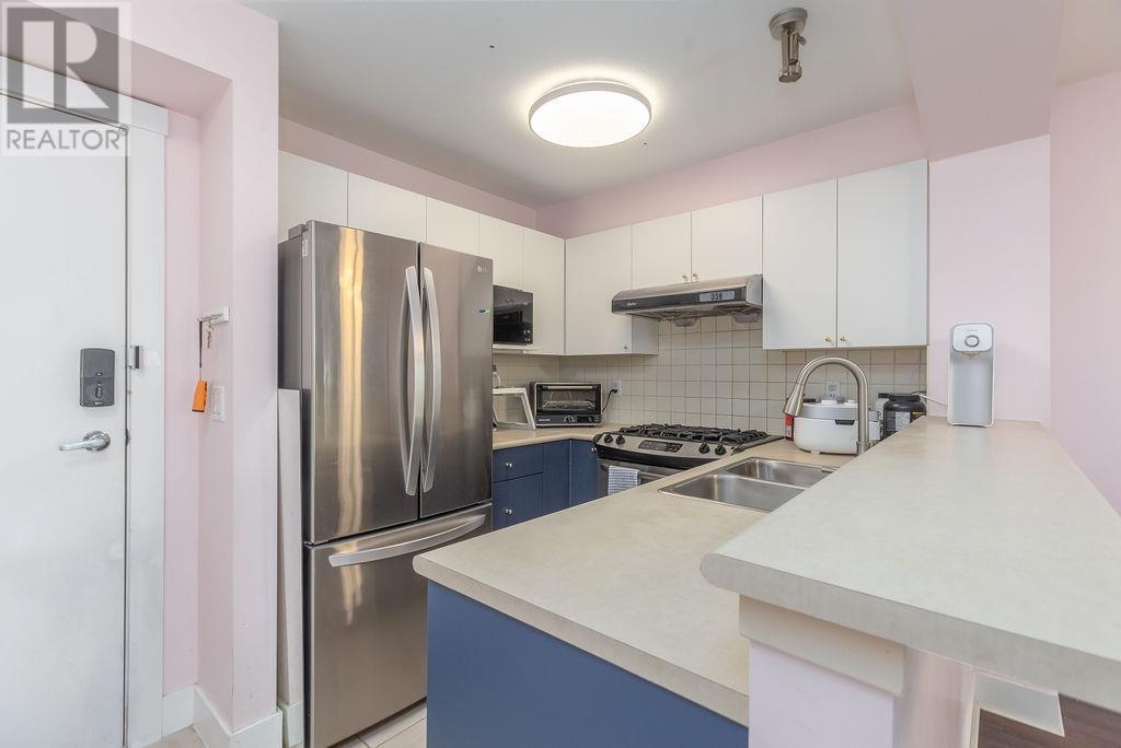 312 995 W 59th Avenue, Vancouver, British Columbia  V6P 6Z2 - Photo 3 - R2948121