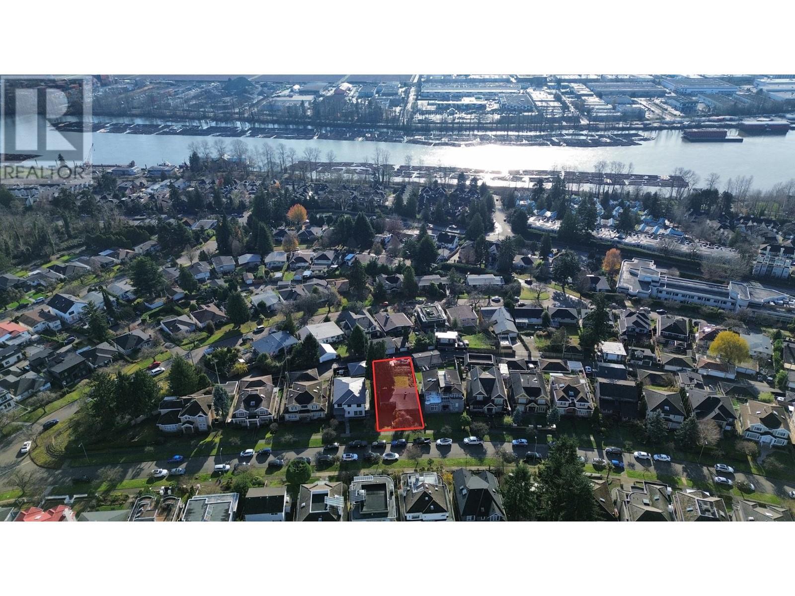 Listing Picture 8 of 15 : 2354 BURQUITLAM DRIVE, Vancouver / 溫哥華 - 魯藝地產 Yvonne Lu Group - MLS Medallion Club Member