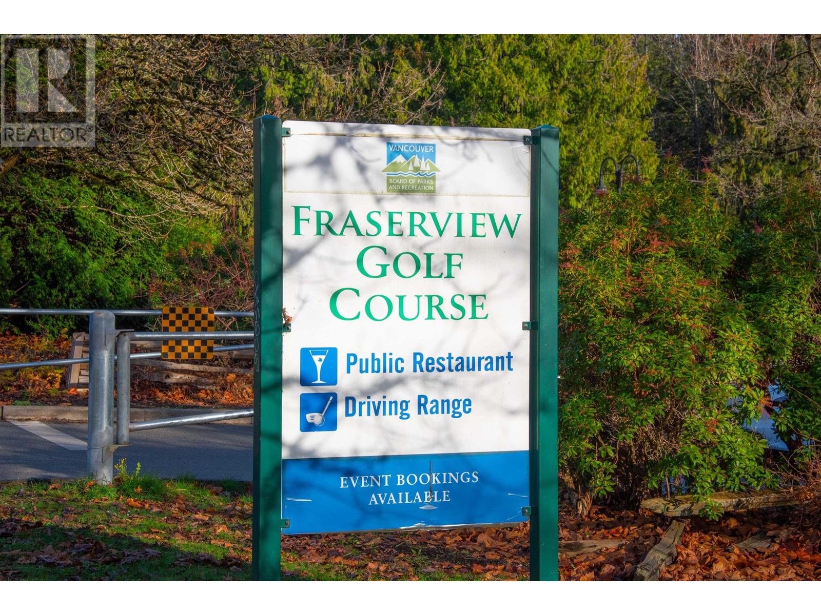 Listing Picture 11 of 15 : 2354 BURQUITLAM DRIVE, Vancouver / 溫哥華 - 魯藝地產 Yvonne Lu Group - MLS Medallion Club Member