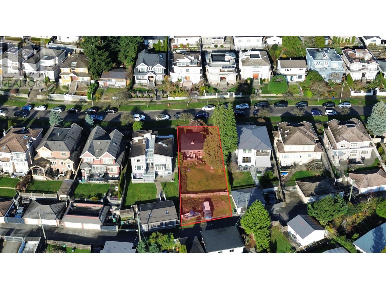 Listing Picture 7 of 15 : 2354 BURQUITLAM DRIVE, Vancouver / 溫哥華 - 魯藝地產 Yvonne Lu Group - MLS Medallion Club Member