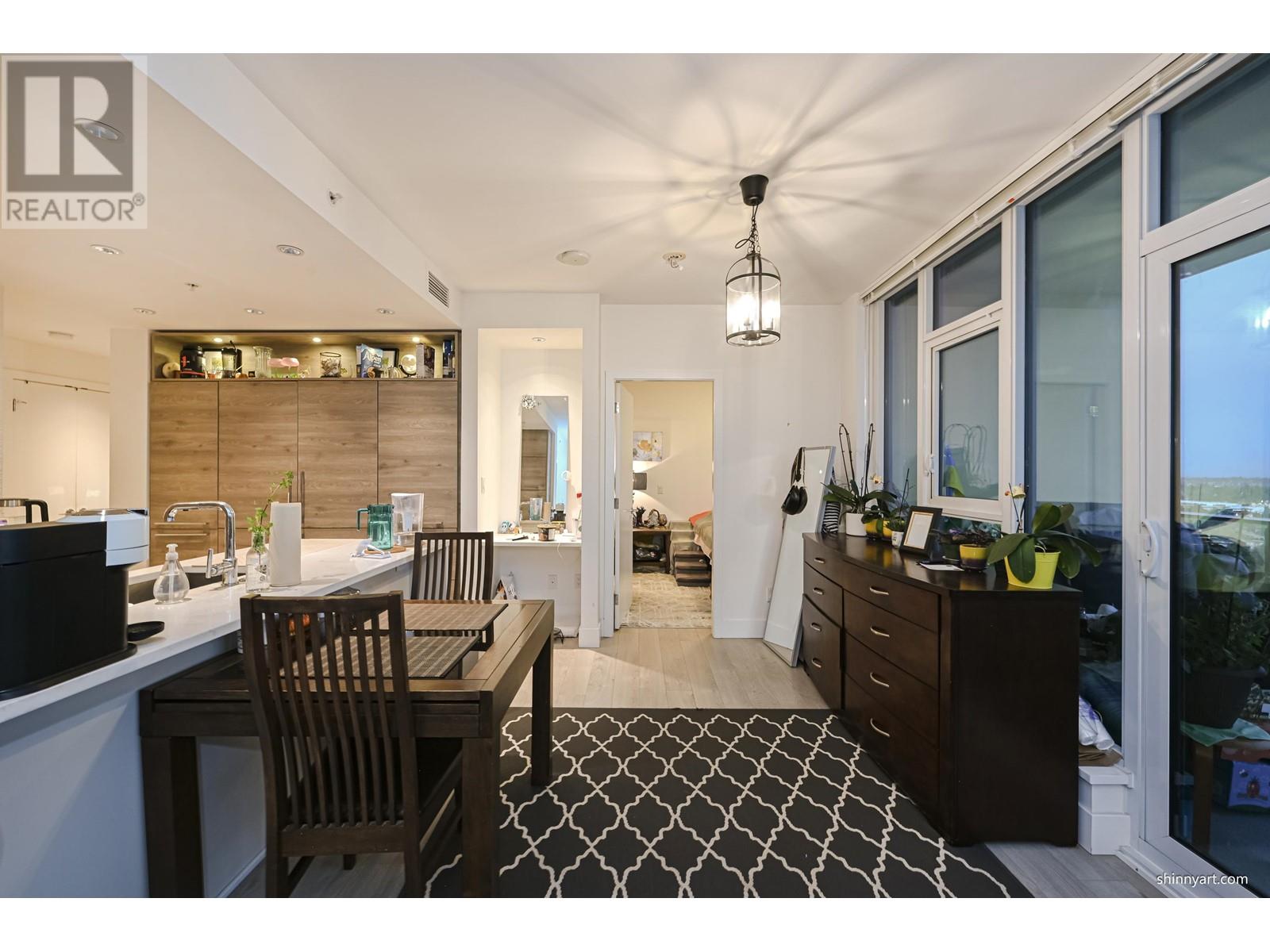 Listing Picture 21 of 27 : 1910 7303 NOBLE LANE, Burnaby / 本拿比 - 魯藝地產 Yvonne Lu Group - MLS Medallion Club Member