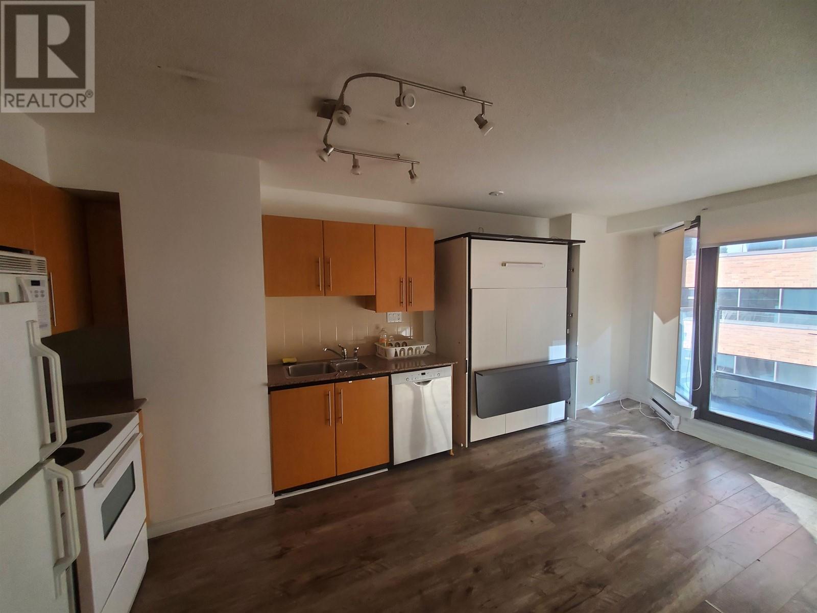 Listing Picture 12 of 19 : 710 1189 HOWE STREET, Vancouver / 溫哥華 - 魯藝地產 Yvonne Lu Group - MLS Medallion Club Member