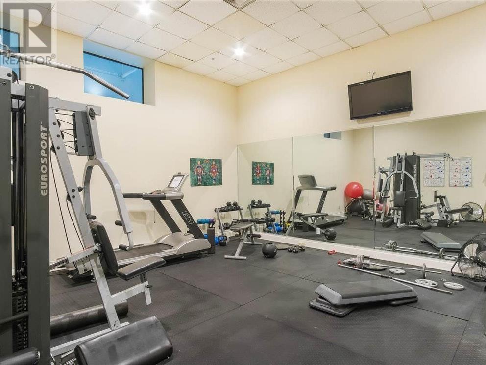 Listing Picture 3 of 19 : 710 1189 HOWE STREET, Vancouver / 溫哥華 - 魯藝地產 Yvonne Lu Group - MLS Medallion Club Member