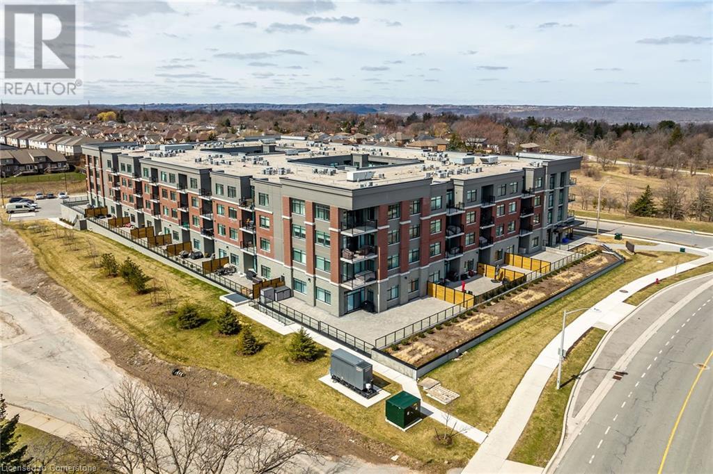 1 Redfern Avenue Unit# 403, Hamilton, Ontario  L9C 7S8 - Photo 3 - 40682592