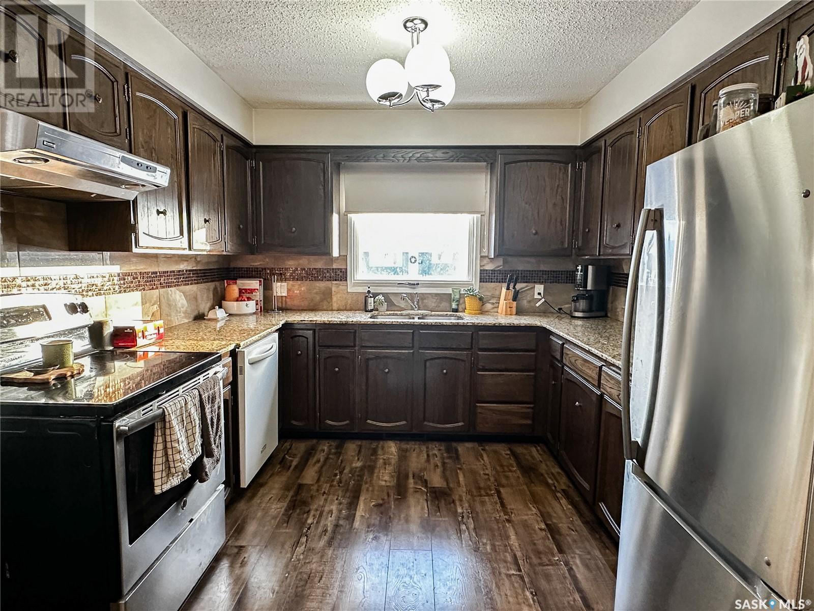 Property at 342 28th STREET image 2