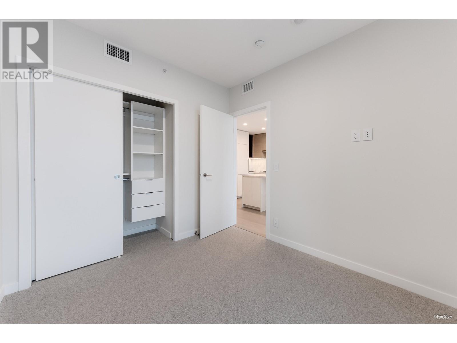 Listing Picture 10 of 25 : 3901 4168 LOUGHEED HIGHWAY HIGHWAY, Burnaby / 本拿比 - 魯藝地產 Yvonne Lu Group - MLS Medallion Club Member