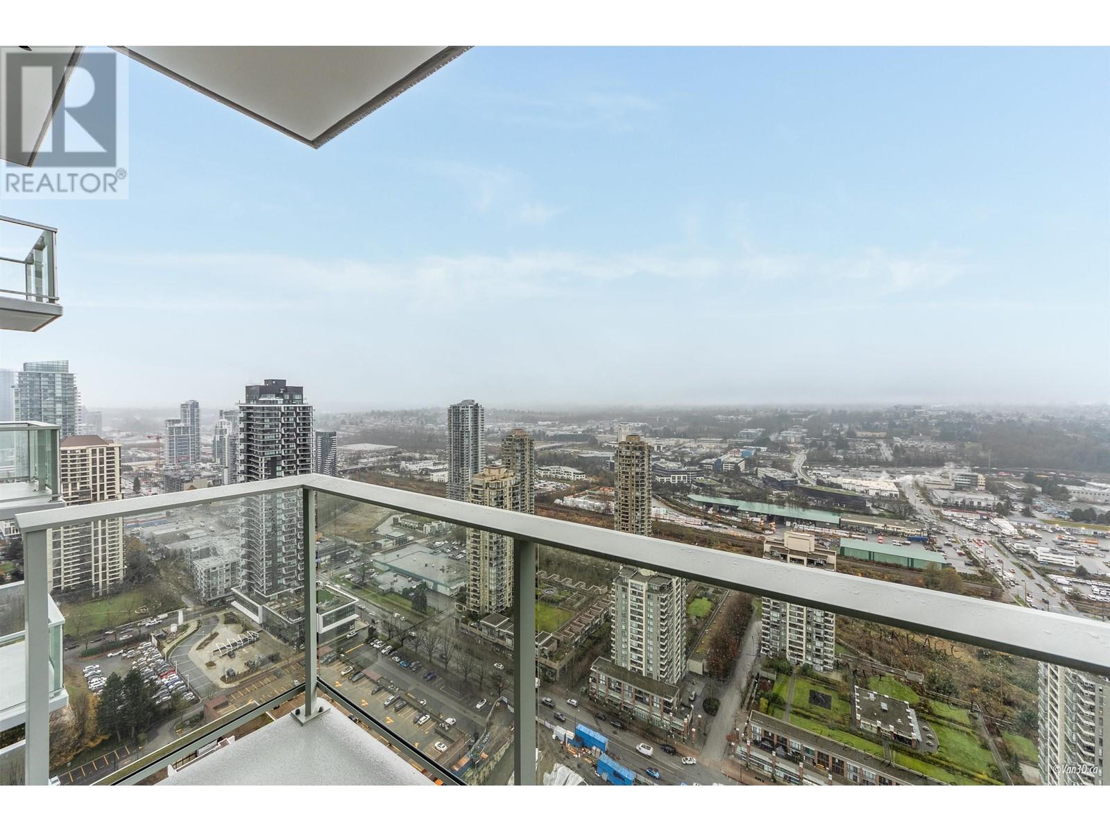 Listing Picture 13 of 25 : 3901 4168 LOUGHEED HIGHWAY HIGHWAY, Burnaby / 本拿比 - 魯藝地產 Yvonne Lu Group - MLS Medallion Club Member