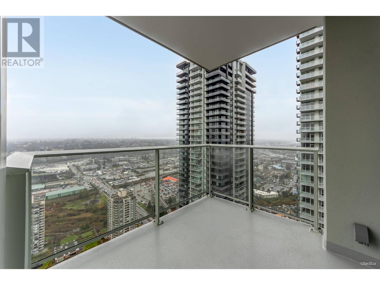 Listing Picture 14 of 25 : 3901 4168 LOUGHEED HIGHWAY HIGHWAY, Burnaby / 本拿比 - 魯藝地產 Yvonne Lu Group - MLS Medallion Club Member