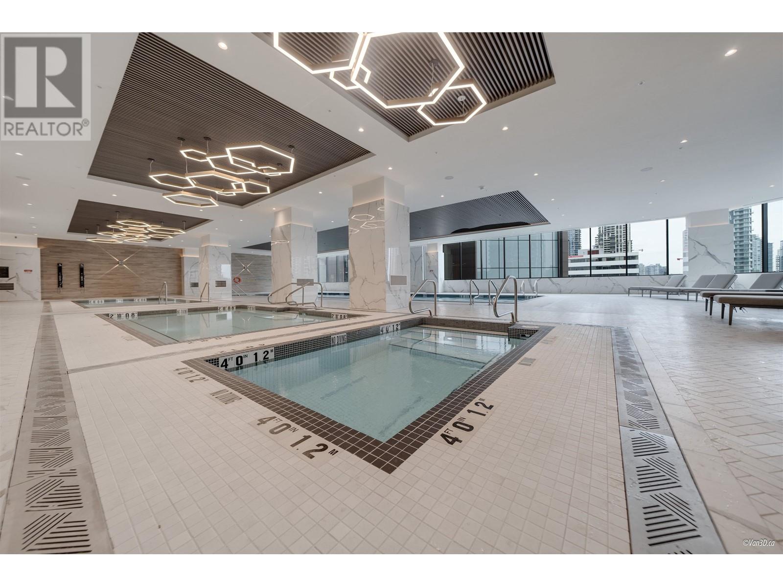 Listing Picture 20 of 25 : 3901 4168 LOUGHEED HIGHWAY HIGHWAY, Burnaby / 本拿比 - 魯藝地產 Yvonne Lu Group - MLS Medallion Club Member