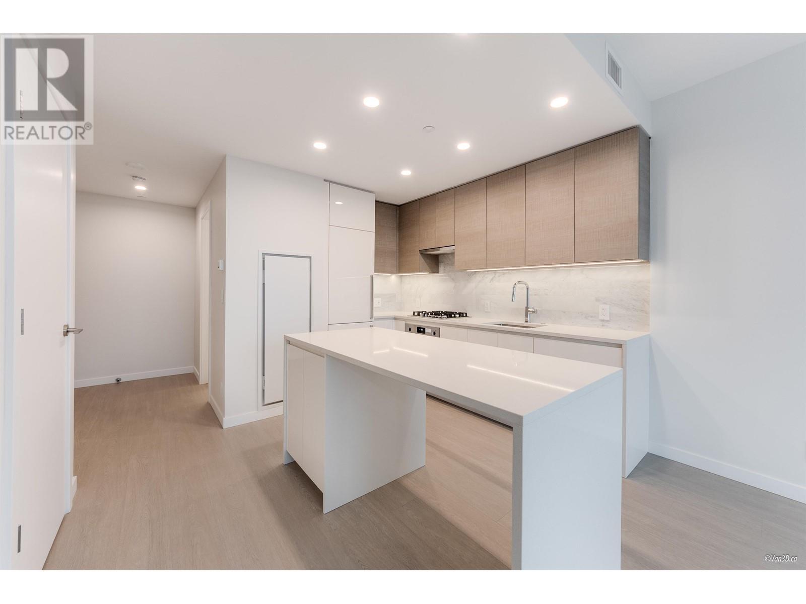 Listing Picture 4 of 25 : 3901 4168 LOUGHEED HIGHWAY HIGHWAY, Burnaby / 本拿比 - 魯藝地產 Yvonne Lu Group - MLS Medallion Club Member