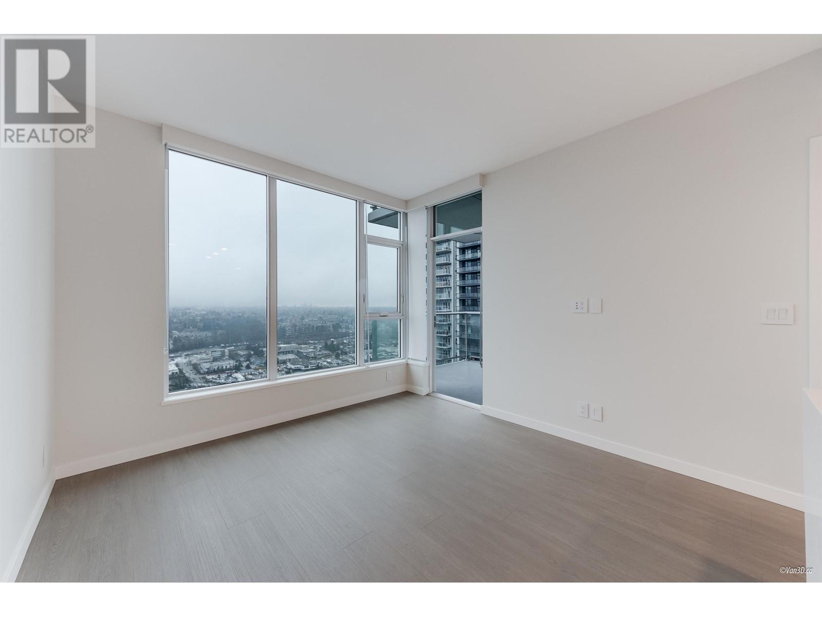 Listing Picture 8 of 25 : 3901 4168 LOUGHEED HIGHWAY HIGHWAY, Burnaby / 本拿比 - 魯藝地產 Yvonne Lu Group - MLS Medallion Club Member