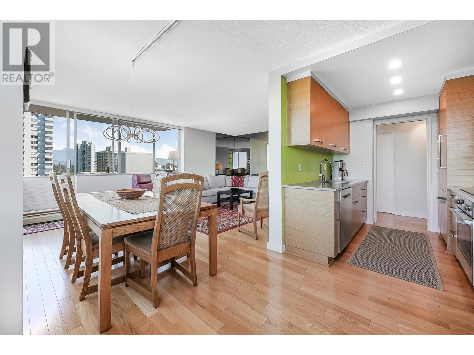 Listing Picture 10 of 35 : 1605 2055 PENDRELL STREET, Vancouver / 溫哥華 - 魯藝地產 Yvonne Lu Group - MLS Medallion Club Member