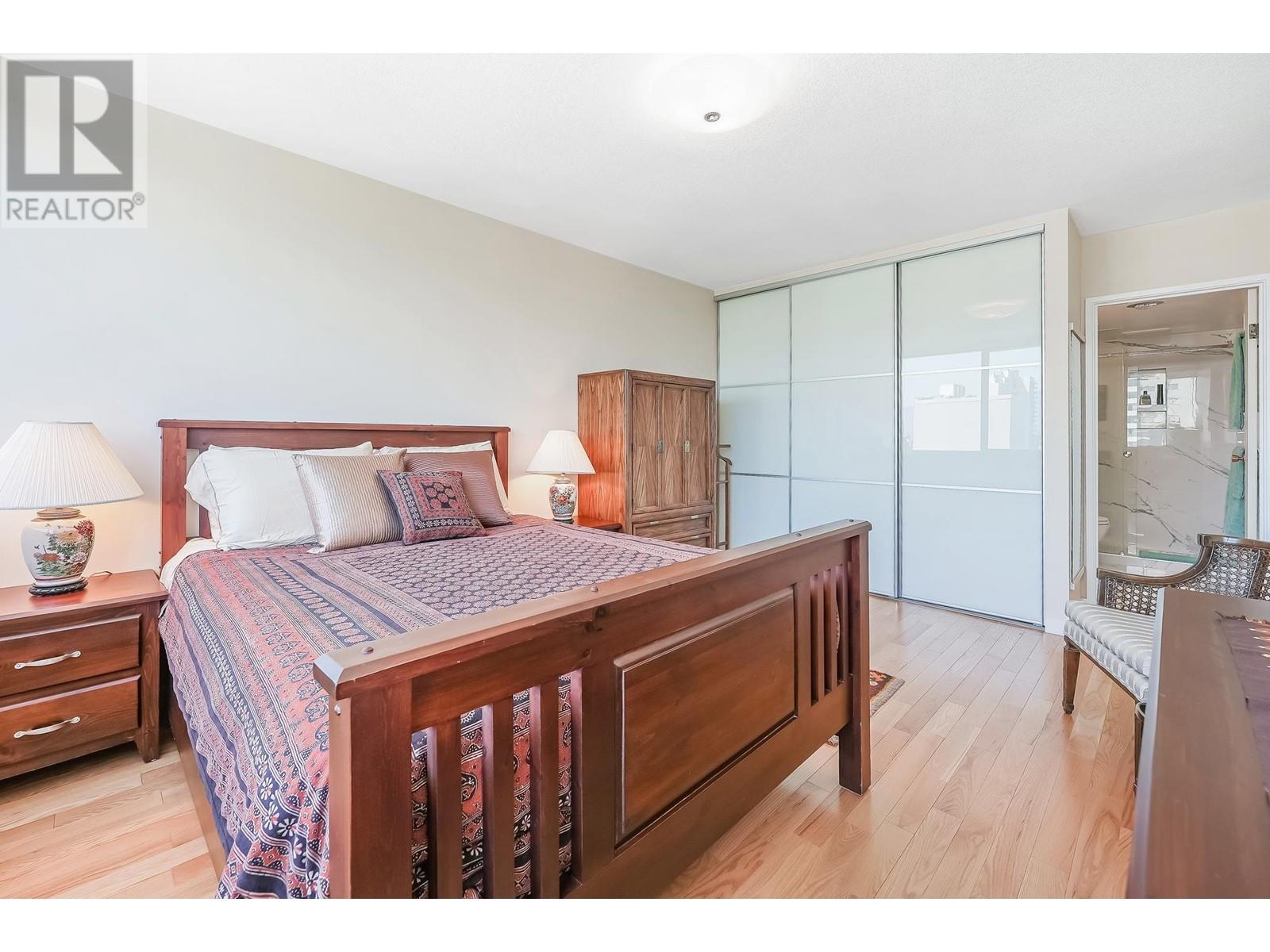 Listing Picture 15 of 35 : 1605 2055 PENDRELL STREET, Vancouver / 溫哥華 - 魯藝地產 Yvonne Lu Group - MLS Medallion Club Member