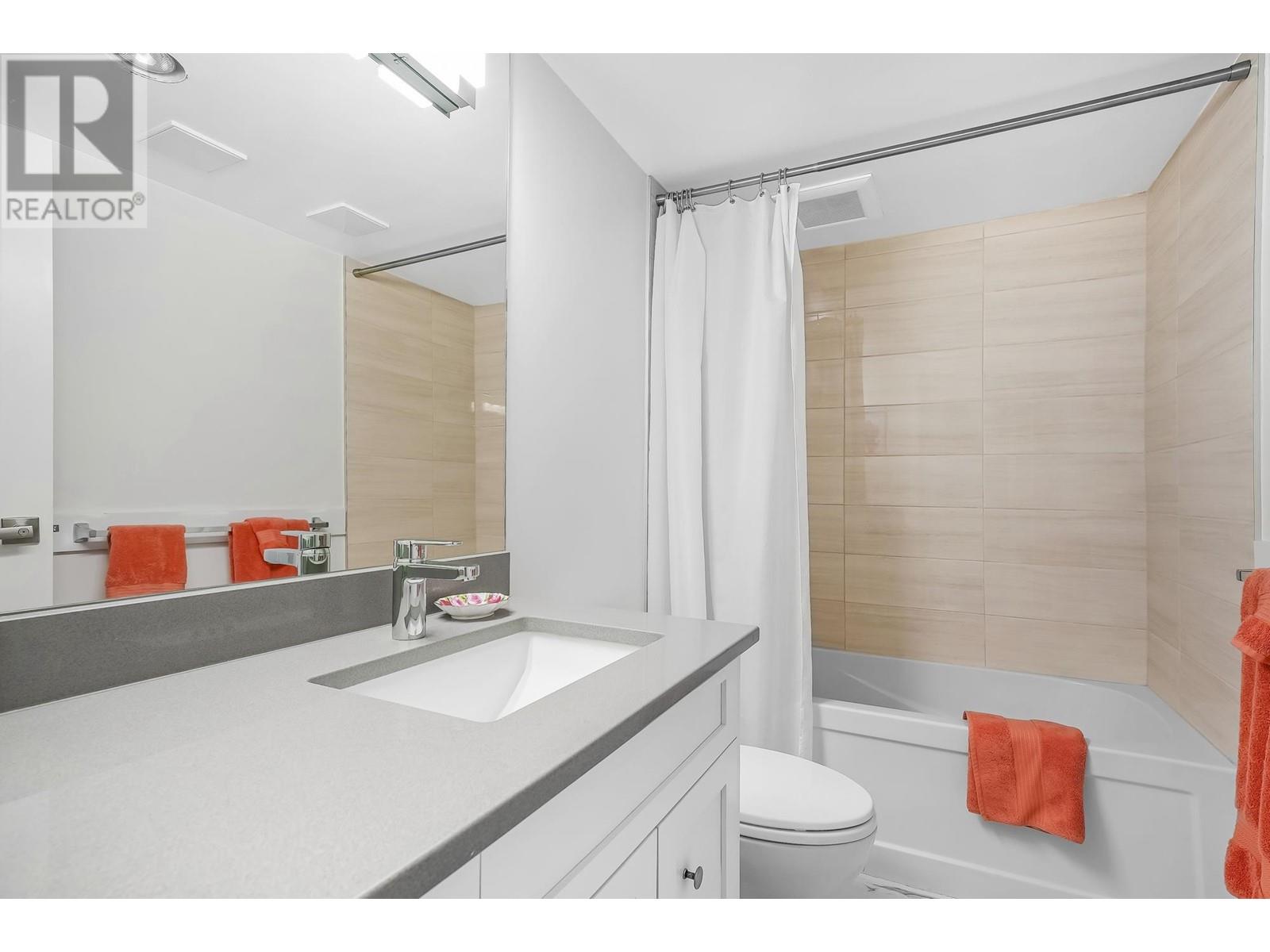 Listing Picture 20 of 35 : 1605 2055 PENDRELL STREET, Vancouver / 溫哥華 - 魯藝地產 Yvonne Lu Group - MLS Medallion Club Member