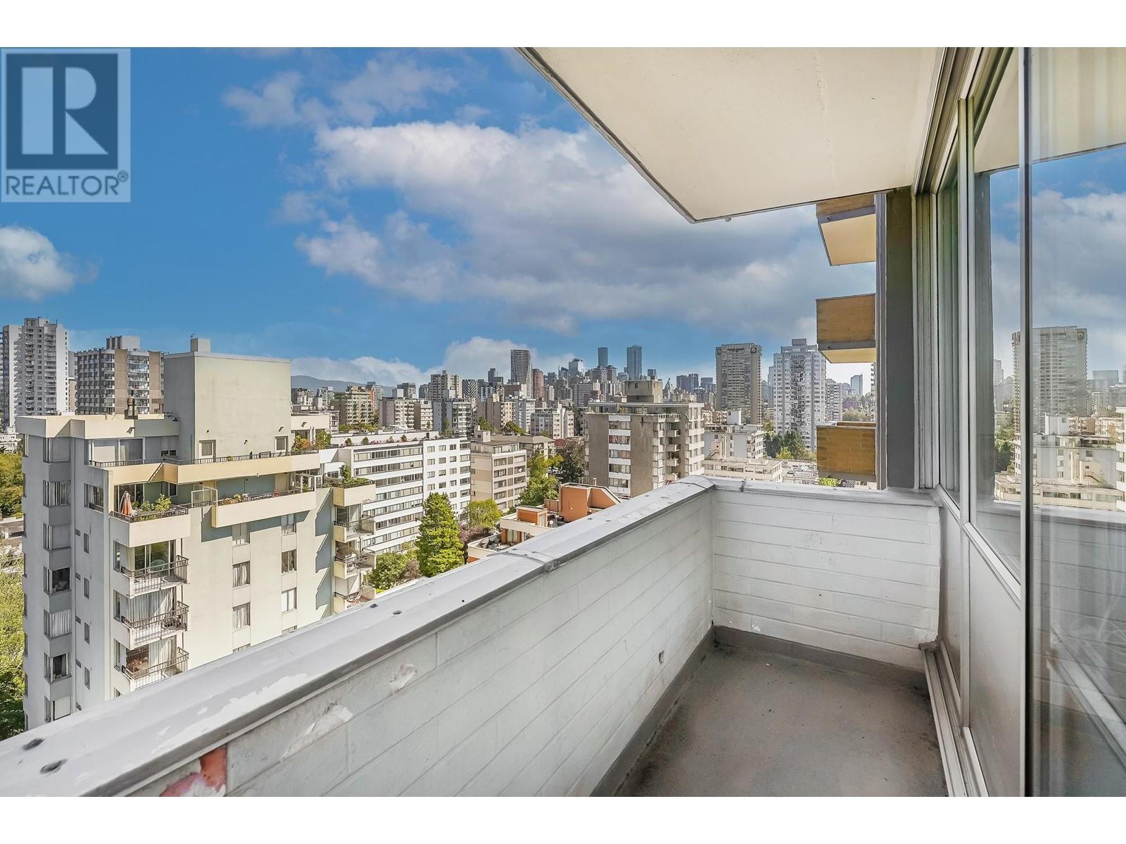 Listing Picture 22 of 35 : 1605 2055 PENDRELL STREET, Vancouver / 溫哥華 - 魯藝地產 Yvonne Lu Group - MLS Medallion Club Member