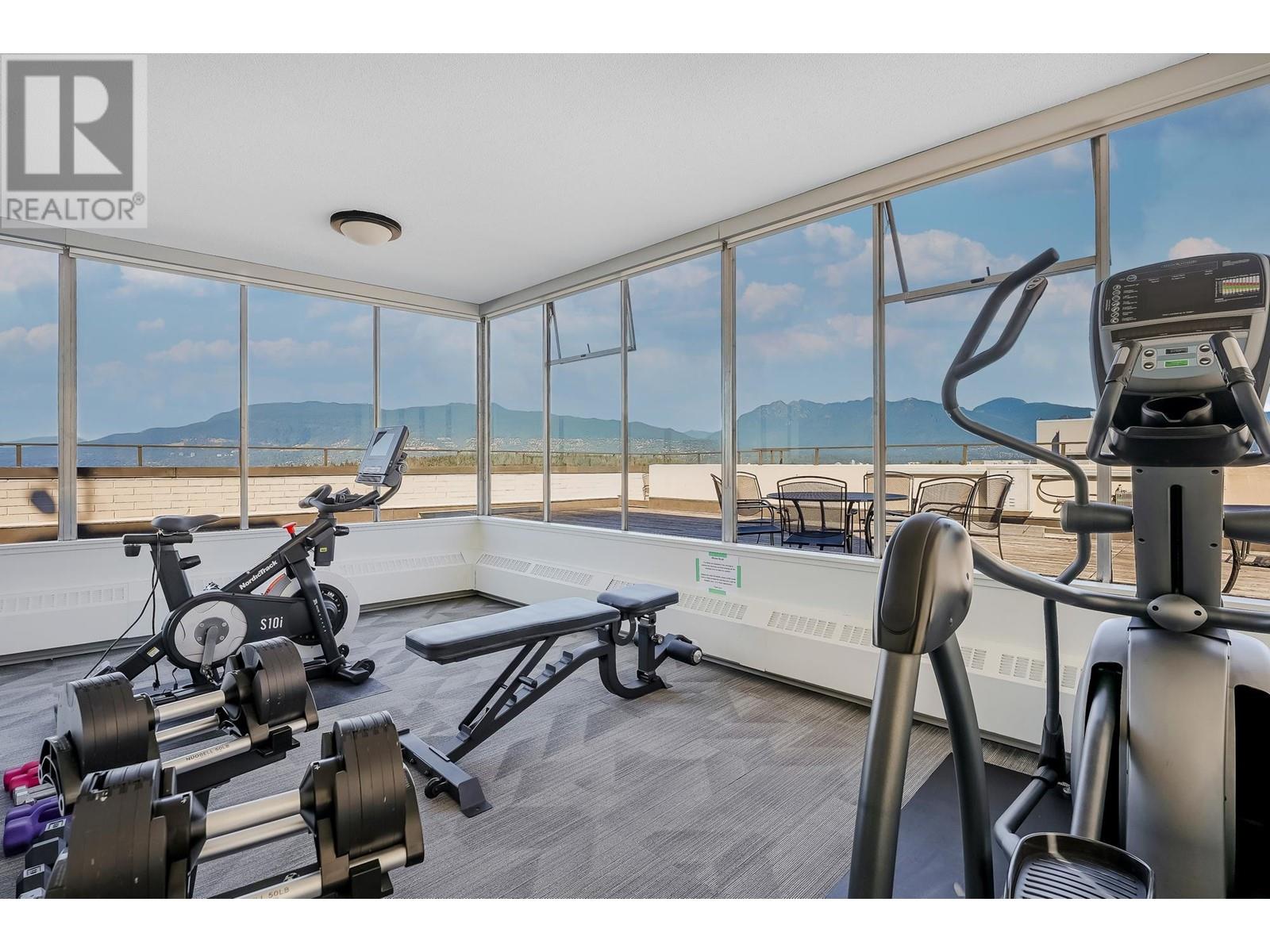 Listing Picture 32 of 35 : 1605 2055 PENDRELL STREET, Vancouver / 溫哥華 - 魯藝地產 Yvonne Lu Group - MLS Medallion Club Member