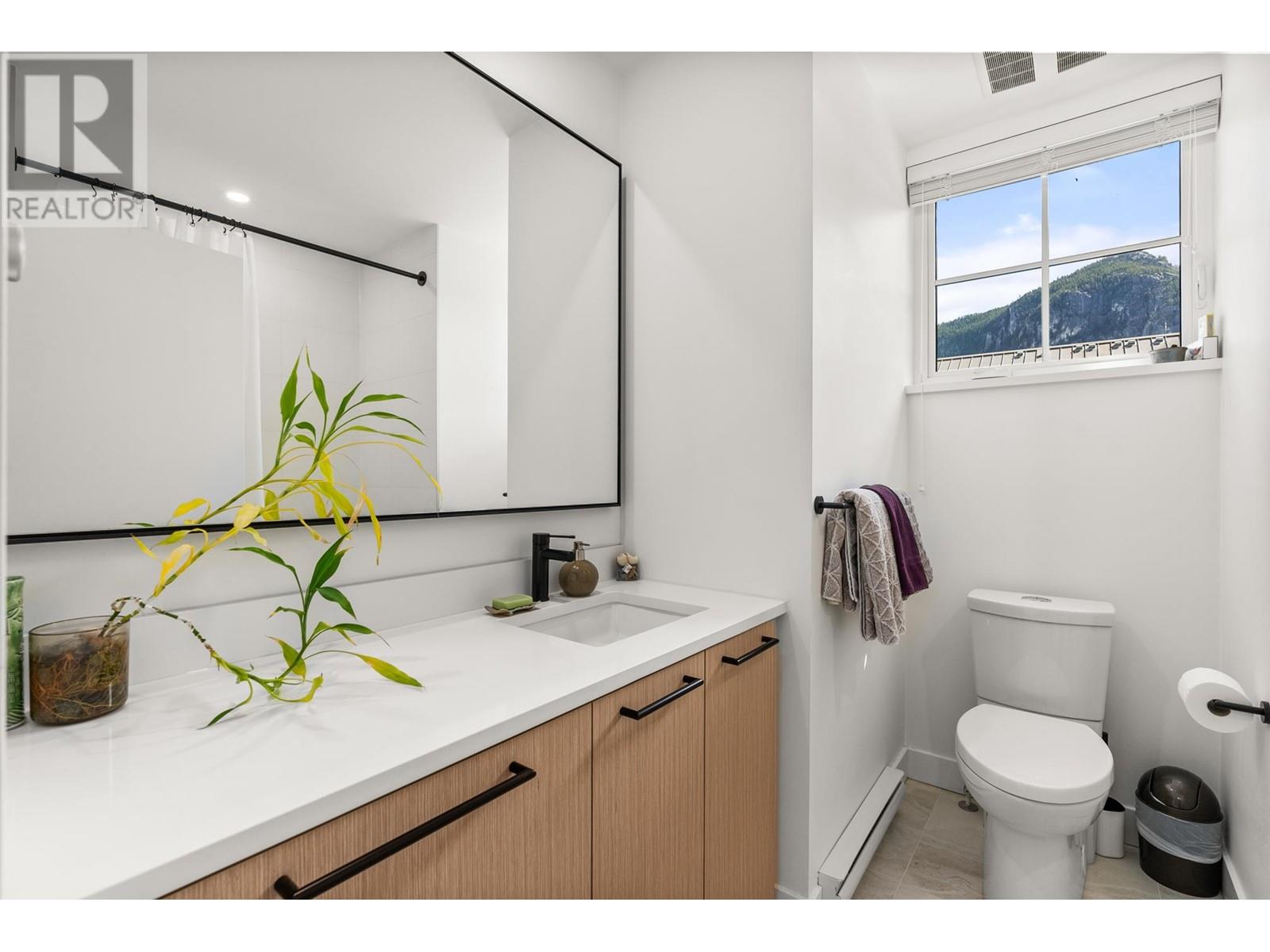 1369 Marinaside Place, Squamish, British Columbia  V8B 1A8 - Photo 31 - R2948302