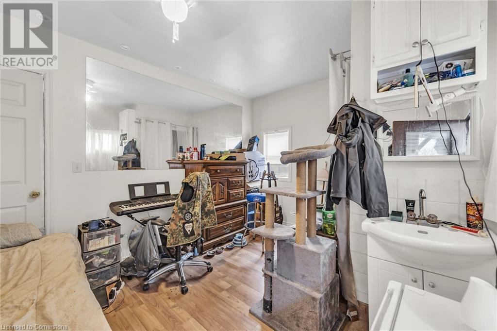 1367 Cannon Street E, Hamilton, Ontario  L8H 1W2 - Photo 9 - 40681776