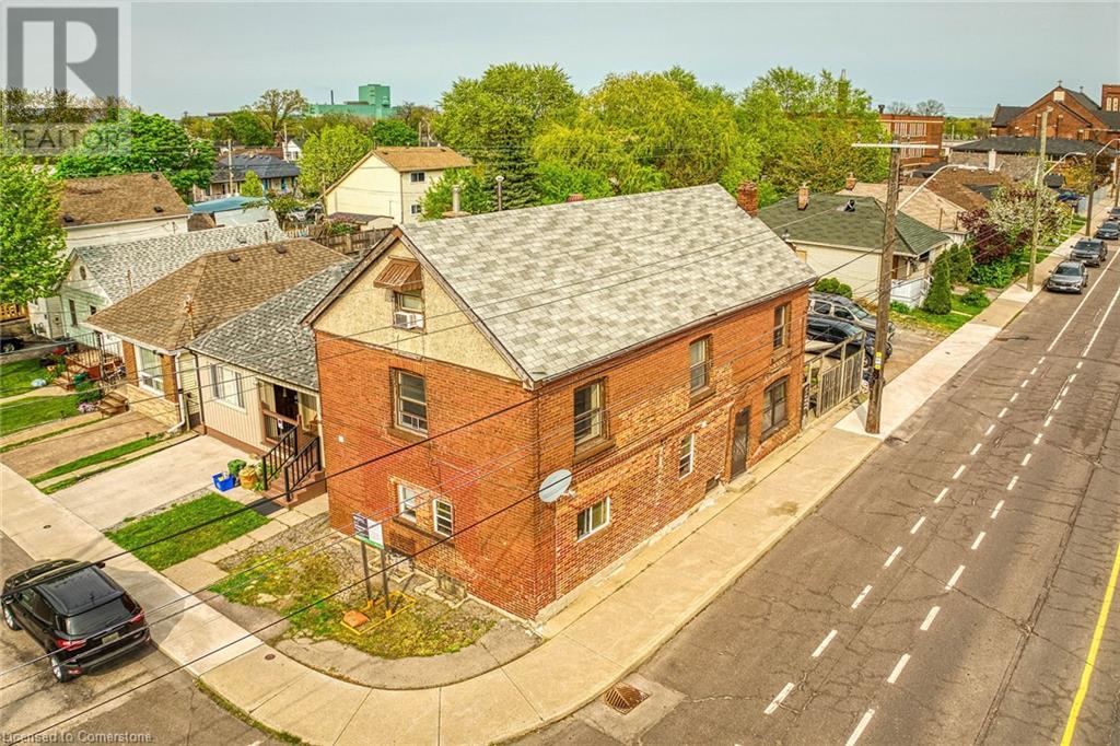 Property at 1367 CANNON Street E image 1