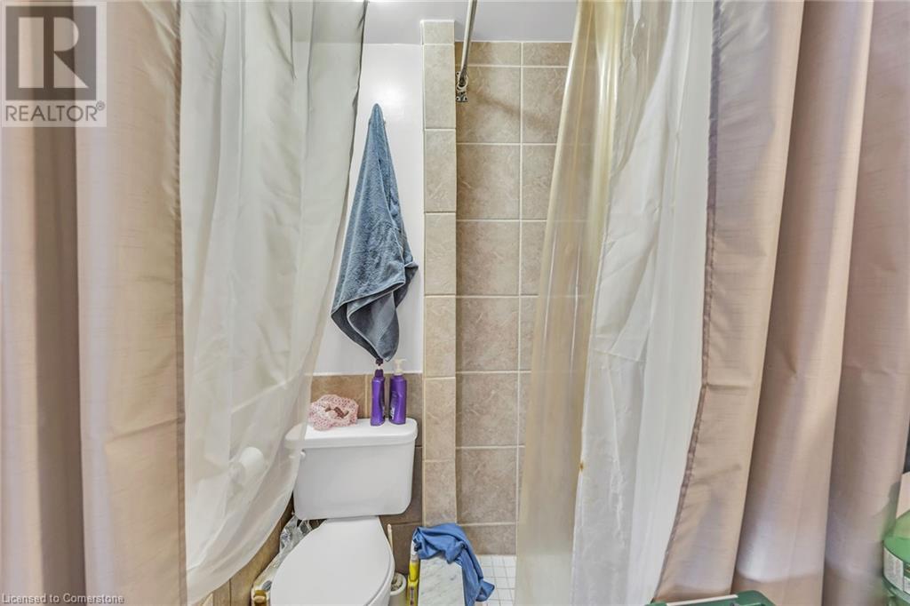 1367 Cannon Street E, Hamilton, Ontario  L8H 1W2 - Photo 8 - 40681778