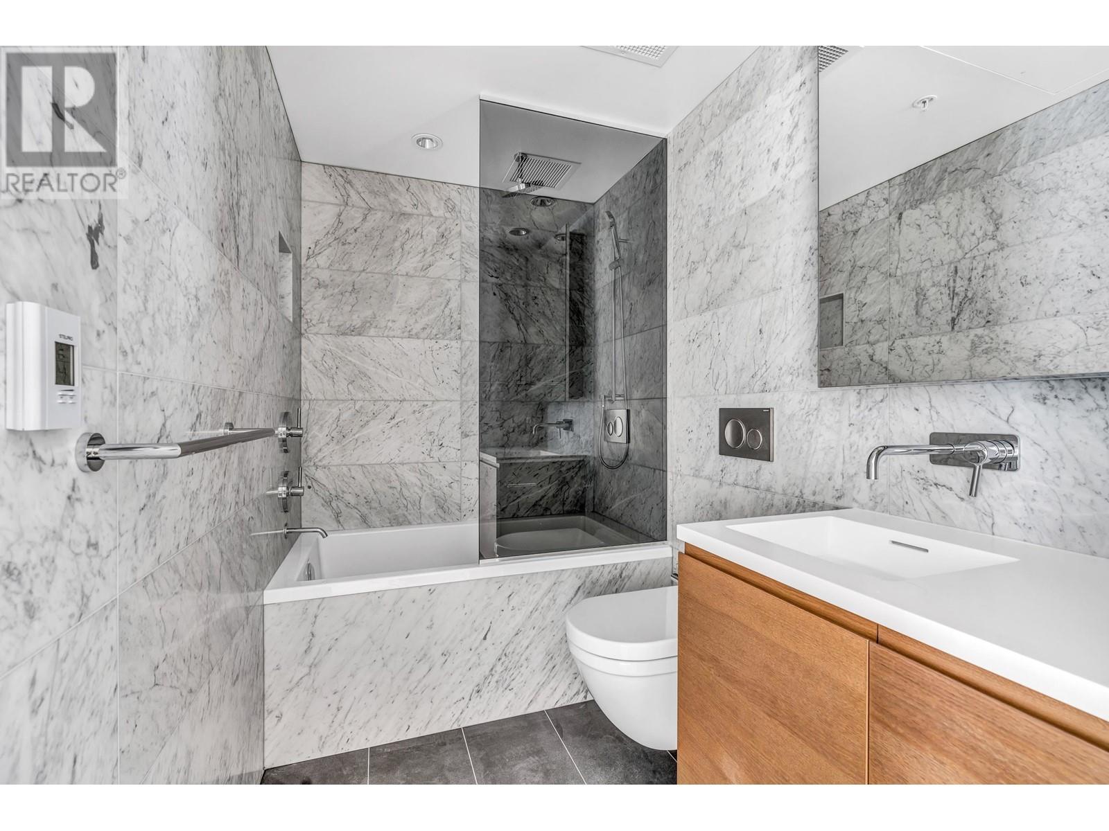 Listing Picture 15 of 21 : 1812 1289 HORNBY STREET, Vancouver / 溫哥華 - 魯藝地產 Yvonne Lu Group - MLS Medallion Club Member