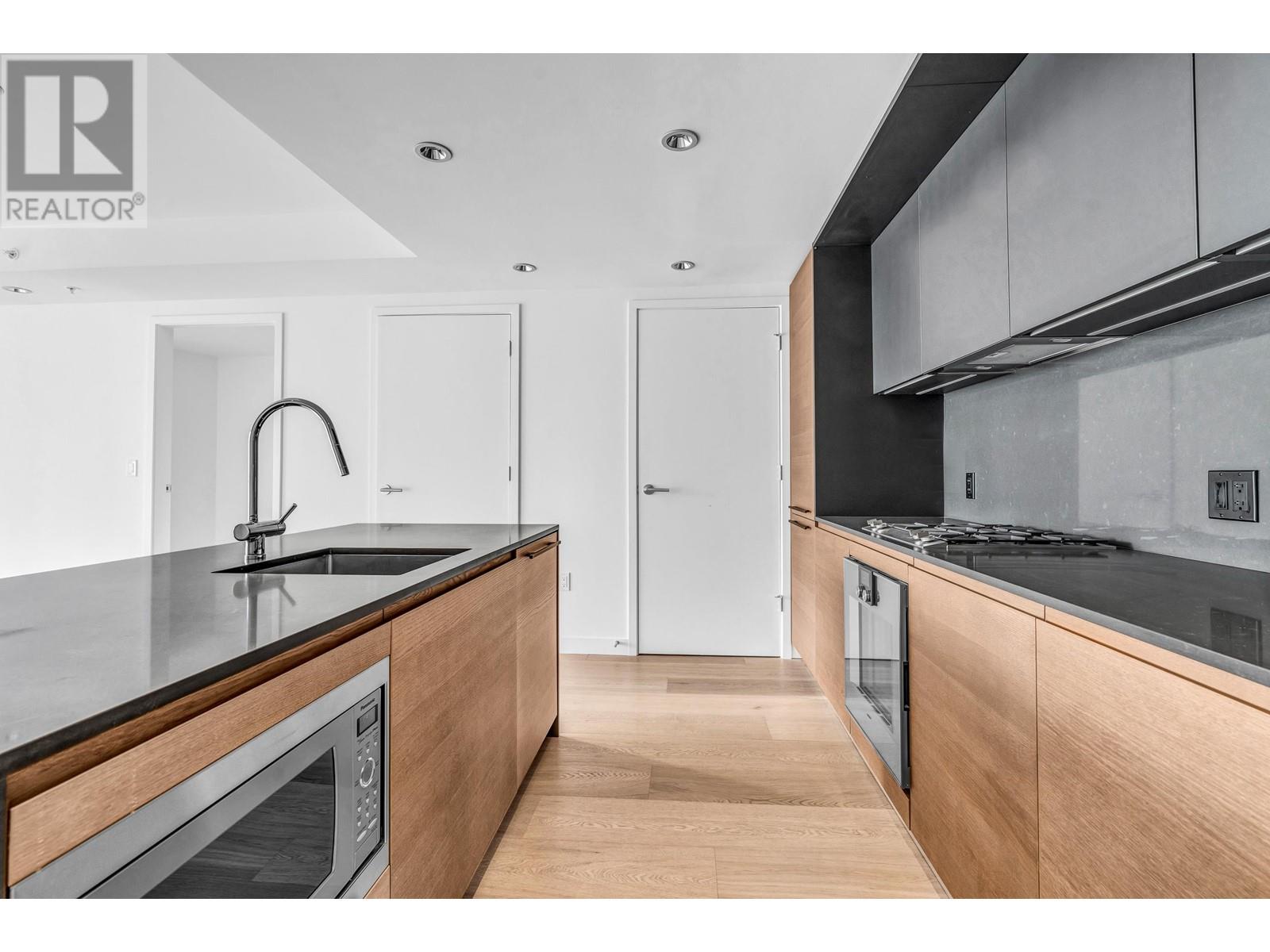 Listing Picture 7 of 21 : 1812 1289 HORNBY STREET, Vancouver / 溫哥華 - 魯藝地產 Yvonne Lu Group - MLS Medallion Club Member