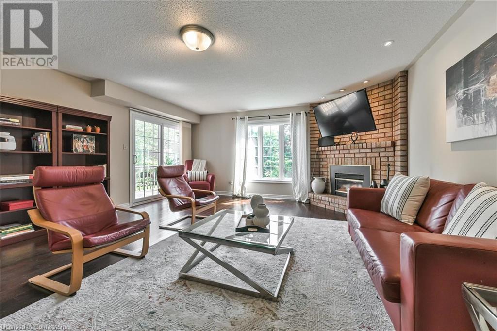 3588 Thorpedale Court, Mississauga, Ontario  L5L 3V6 - Photo 16 - 40650001