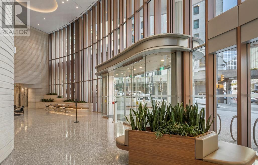 Listing Picture 6 of 8 : 1170 320 GRANVILLE STREET, Vancouver / 溫哥華 - 魯藝地產 Yvonne Lu Group - MLS Medallion Club Member