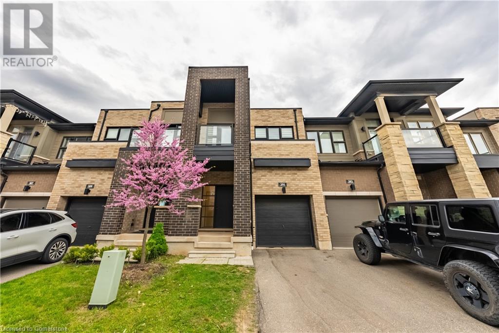 Property at 391 ATHABASCA Common image 2
