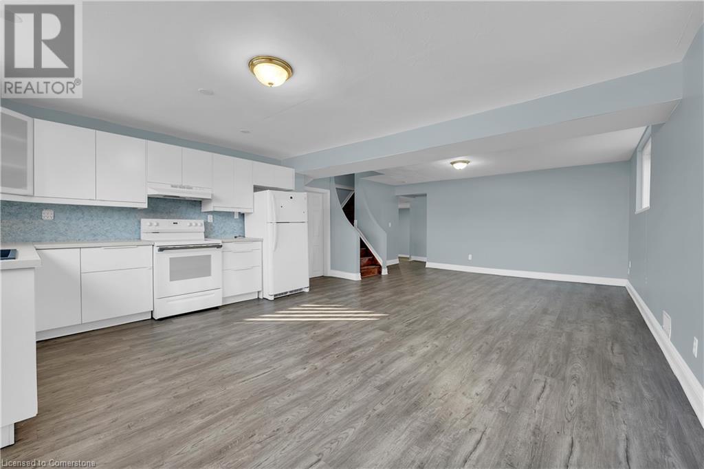 33 Dana Drive Unit# Lower Suite, Hamilton, Ontario  L9A 3H7 - Photo 9 - 40681816