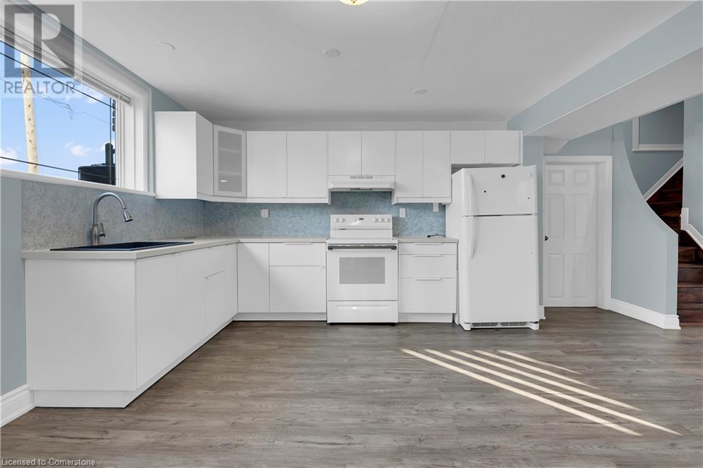 33 Dana Drive Unit# Lower Suite, Hamilton, Ontario  L9A 3H7 - Photo 7 - 40681816