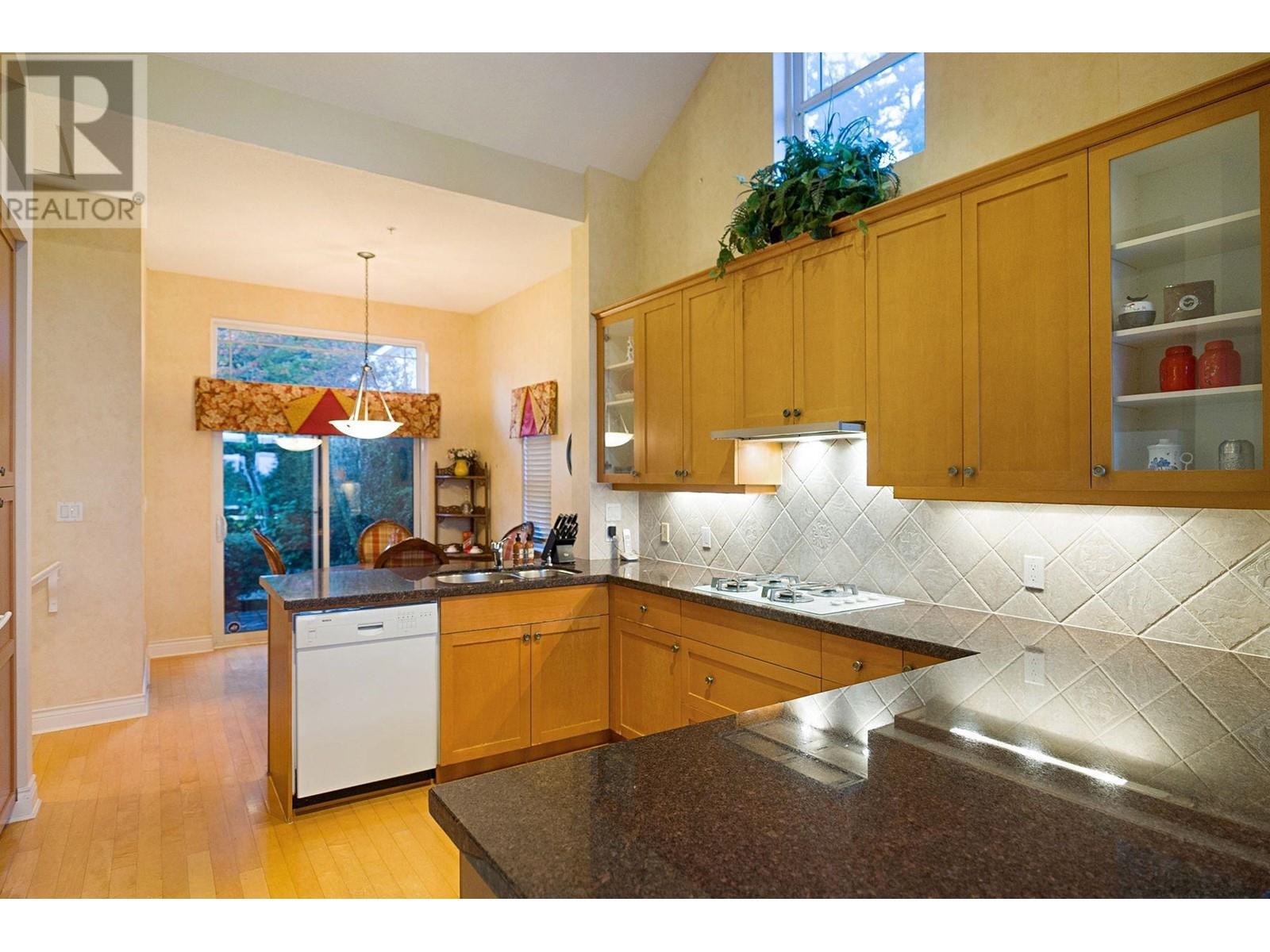 4918 Edendale Lane, West Vancouver, British Columbia  V7W 3H7 - Photo 11 - R2948343
