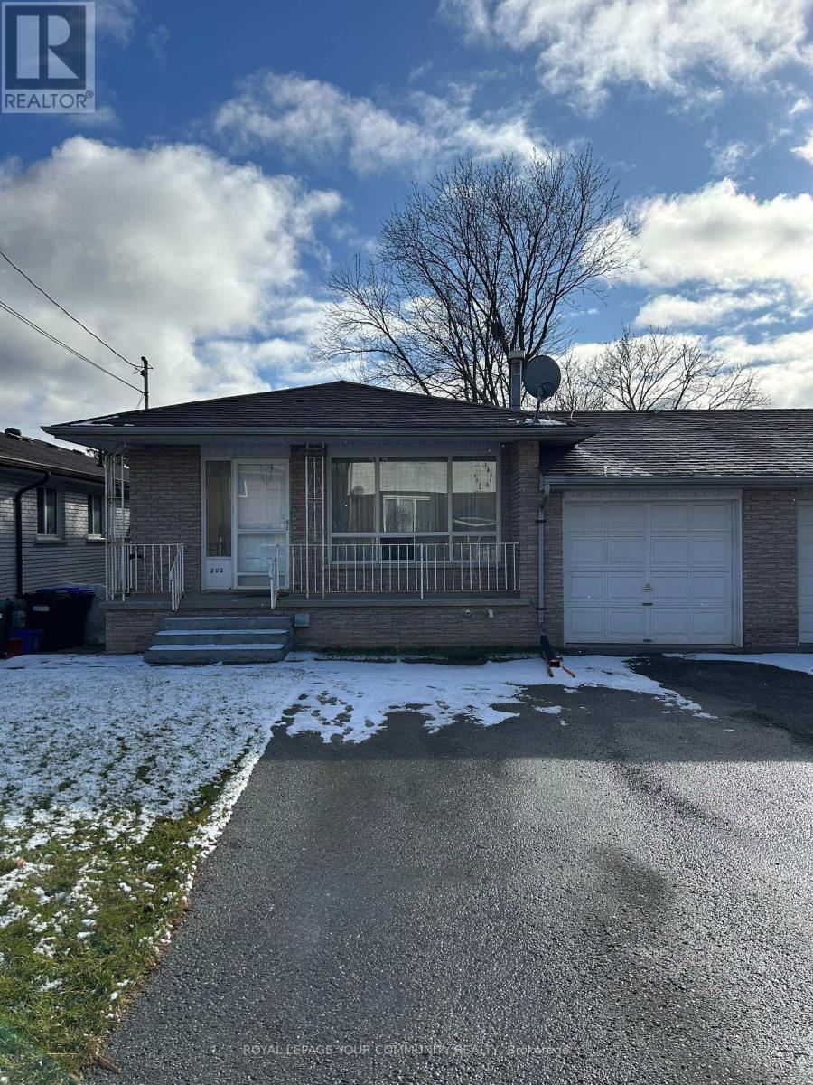 202 James Street N, Bradford West Gwillimbury, Ontario  L3Z 1J8 - Photo 1 - N11824691