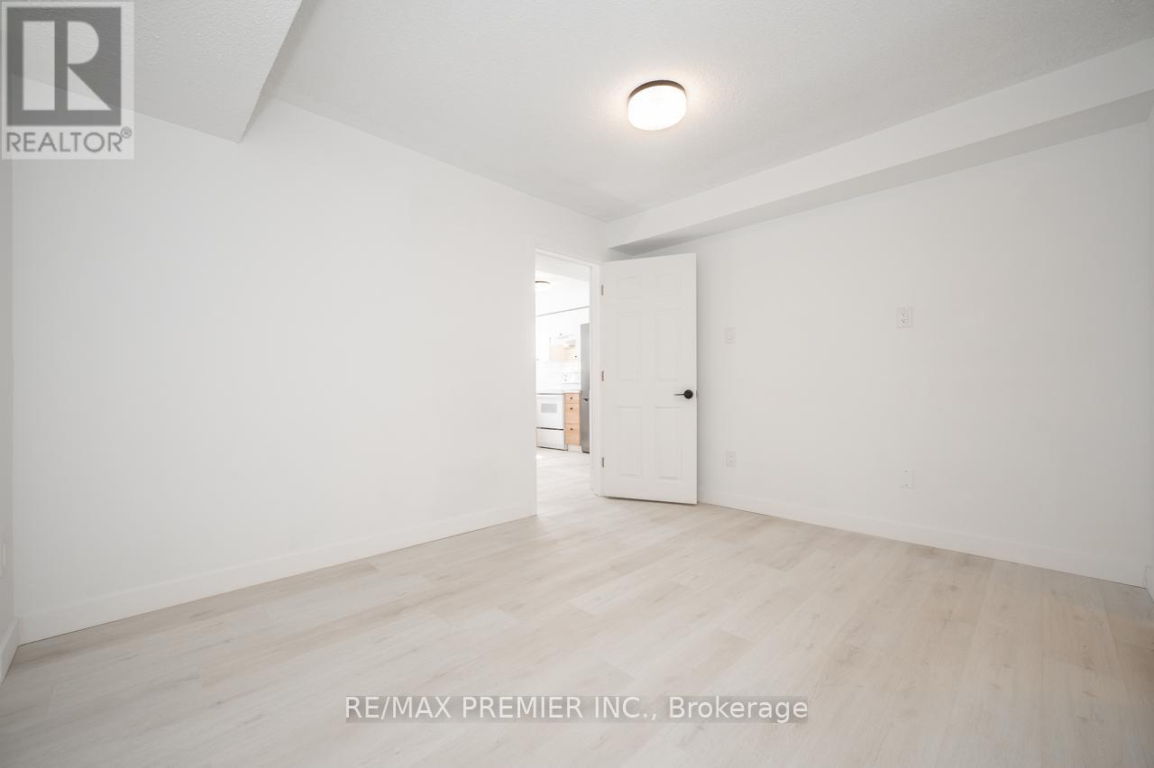 47 Dorsey Lower Level 2 Drive, Toronto, Ontario  M6L 1S9 - Photo 14 - W11824708