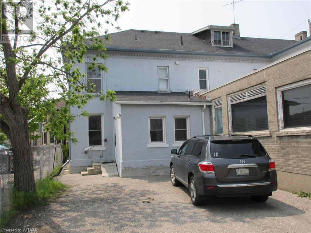 18 WELLINGTON Street N, Woodstock, Ontario