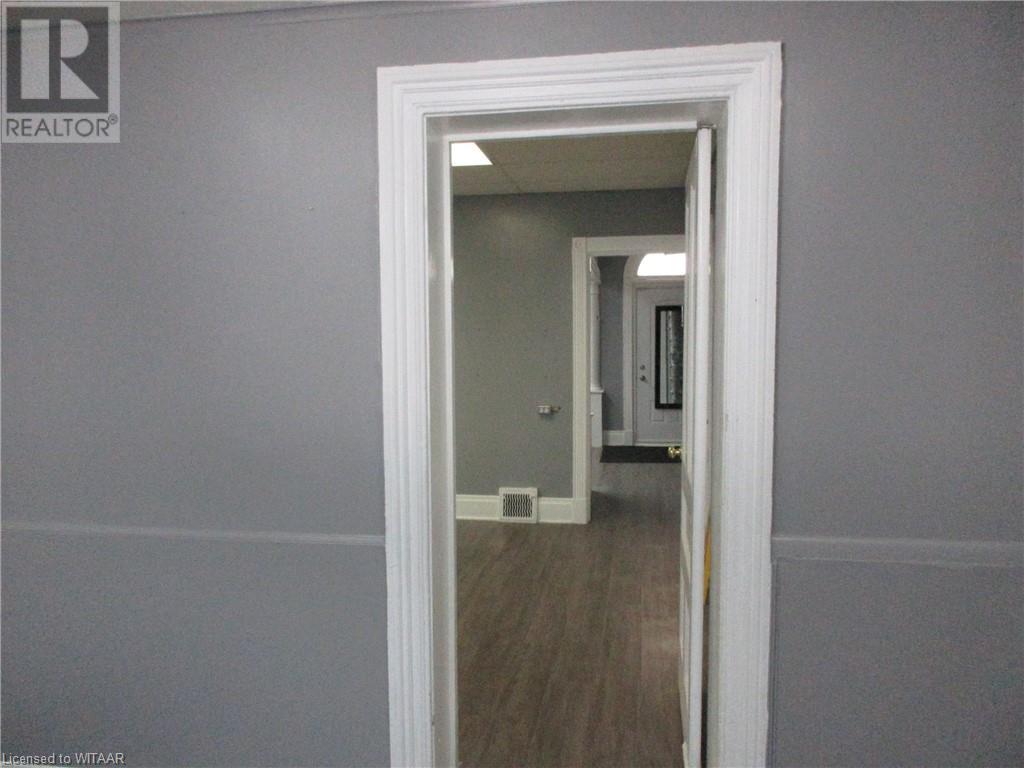 18 Wellington Street N, Woodstock, Ontario  N4S 6P2 - Photo 8 - 40682662