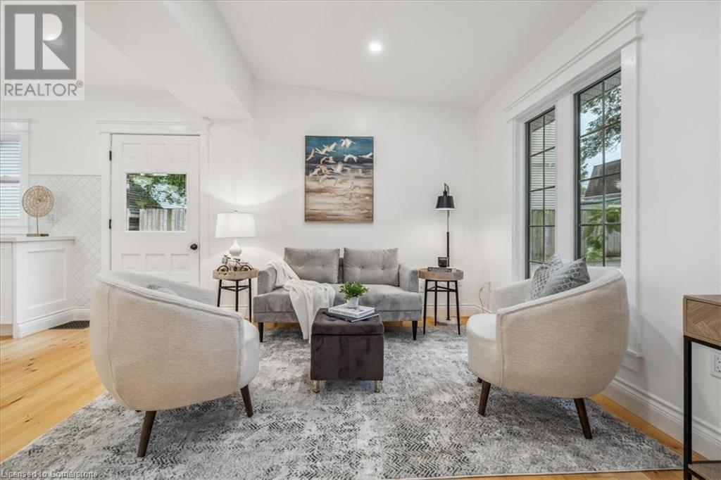 3 East StreetGrimsby, Ontario  L3M 2R1 - Photo 11 - 40683049